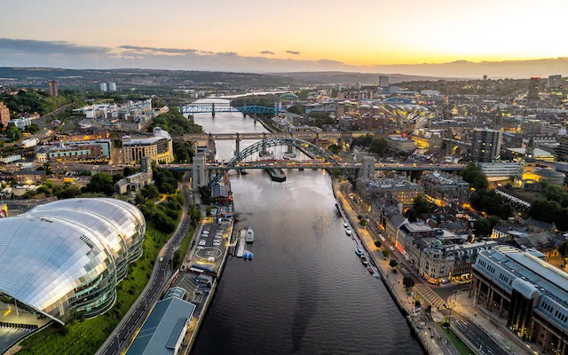 Newcastle upon Tyne Quayside and legal district - Psychology expert services